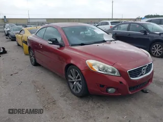2011 Volvo C70 with VIN YV1672MC2BJ120945, listed as a IAAI auction lot 41955276 with 123,134 mi miles. Bid and sale history available at carsss.com. Image 1.