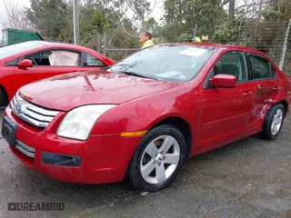 2006 Ford Fusion SE with VIN 3FAFP07156R160801, listed as a IAAI auction lot 41706931 with 220,104 mi miles. Bid and sale history available at carsss.com. Image 17.