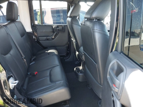 2014 Jeep Wrangler Unlimited Sahara with VIN 1C4BJWEG0EL306202, listed as a IAAI auction lot 41784330 with 79,123 mi miles. Bid and sale history available at carsss.com. Image 8.