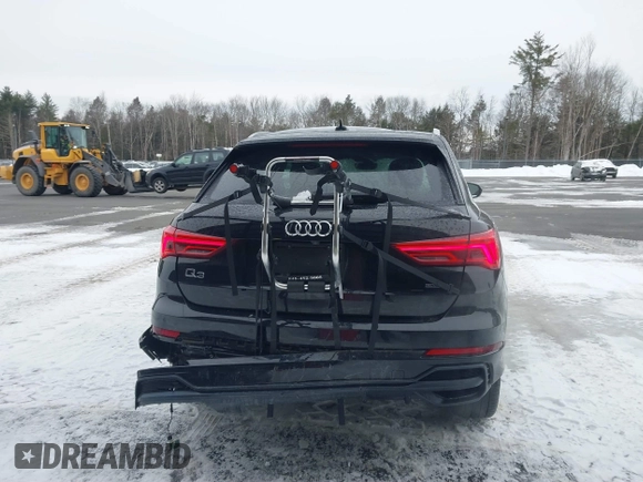 2020 Audi Q3 S line Prestige z VIN WA1FECF34L1043781, wystawiony jako IAAI lot #41500404 z przebiegiem 80 711 mil mil oraz . Historia ofert i sprzedaży dostępna na DreamBid. Obrazek 16.