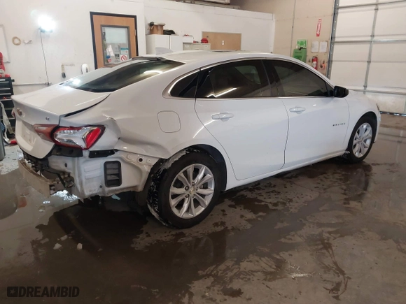2021 Chevrolet Malibu LT with VIN 1G1ZD5ST5MF010969, listed as a IAAI auction lot 41523540 with 127,721 mi miles. Bid and sale history available at carsss.com. Image 4.