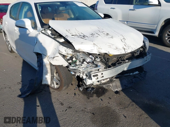 2014 Lexus CT 200h z VIN JTHKD5BH3E2177942, wystawiony jako IAAI lot #41751065 z przebiegiem 24 533 mil mil oraz . Historia ofert i sprzedaży dostępna na DreamBid. Obrazek 6.