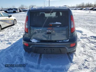 2013 Kia Soul + with VIN KNDJT2A62D7572551, listed as a Copart auction lot 44395045 with 71,026 mi miles and Salvage Title. Bid and sale history available at carsss.com. Image 6.