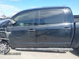 2018 Toyota Tundra SR5 z VIN 5TFDW5F12JX694518, wystawiony jako IAAI lot #41663831 z przebiegiem 183 220 mil mil oraz . Historia ofert i sprzedaży dostępna na DreamBid. Obrazek 15.