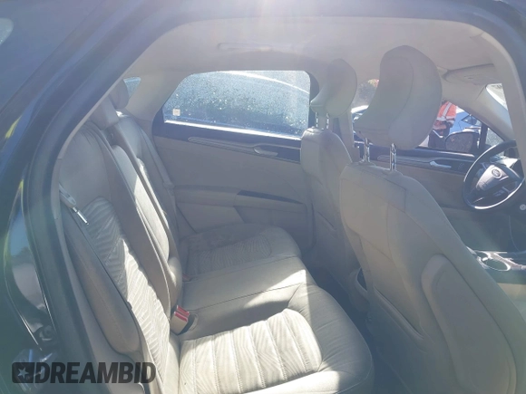 2016 Ford Fusion SE with VIN 1FA6P0HD0G5132790, listed as a IAAI auction lot 40604197 with 300,100 mi miles. Bid and sale history available at carsss.com. Image 8.