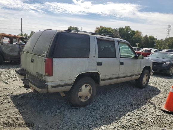 1996 Chevrolet Tahoe with VIN 1GNEK13R1TJ300586, listed as a Copart auction lot 71415554 with 212,085 mi miles and Clean Title. Bid and sale history available at carsss.com. Image 3.