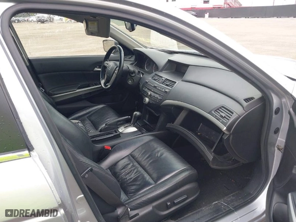 2009 Honda Accord Sdn EX-L with VIN 1HGCP36899A006010, listed as a IAAI auction lot 40149853 with 167230 miles. Bid and sale history available at carsss.com. Image 5.