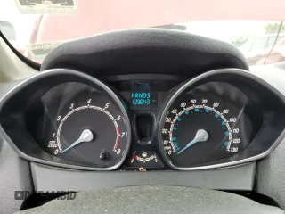 2015 Ford Fiesta SE z VIN 3FADP4BJ8FM171584, wystawiony jako Copart lot #51314105 z przebiegiem 129 643 mil mil oraz Szkoda całkowita • Salvage title. Historia ofert i sprzedaży dostępna na DreamBid. Obrazek 9.