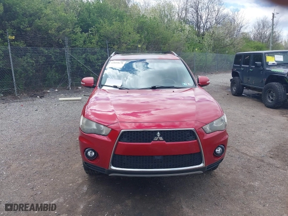 2011 Mitsubishi Outlander SE with VIN JA4AS3AW8BU008159, listed as a IAAI auction lot 42059678 with 106,690 mi miles. Bid and sale history available at carsss.com. Image 6.