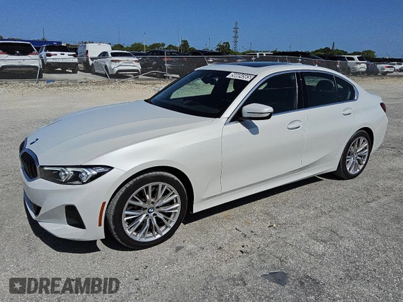 2024 BMW 3 Series 330i z VIN 3MW69FF00R8E77716, wystawiony jako Copart lot #56604565 z przebiegiem 21 632 mil mil oraz Czysty tytuł • Clean title. Historia ofert i sprzedaży dostępna na DreamBid. Obrazek 1.