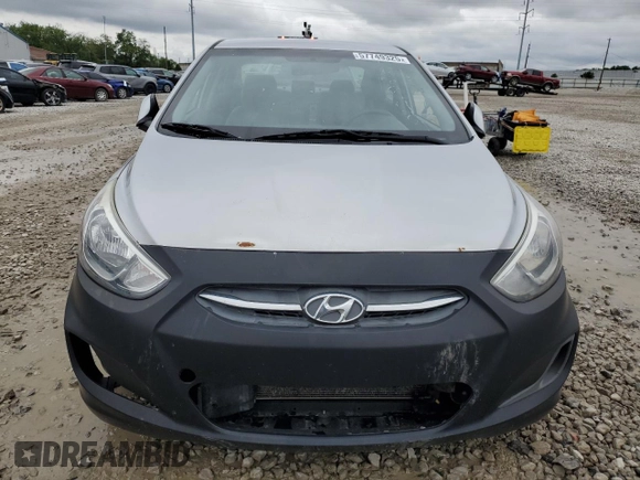 2016 Hyundai Accent SE z VIN KMHCT4AE7GU106949, wystawiony jako Copart lot #57749325 z przebiegiem Nie podano mil oraz Szkoda całkowita • Salvage title. Historia ofert i sprzedaży dostępna na DreamBid. Obrazek 5.