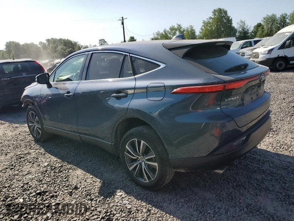 2022 Toyota Venza LE with VIN JTEAAAAH3NJ101879, listed as a Copart auction lot 61860774 with 32,762 mi miles and Salvage Title. Bid and sale history available at carsss.com. Image 2.