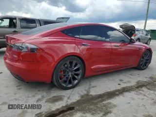2018 Tesla Model S 75D with VIN 5YJSA1E40JF259792, listed as a Copart auction lot 56502085 with 116,821 mi miles and Salvage title. Bid and sale history available at DreamBid. Image 3.