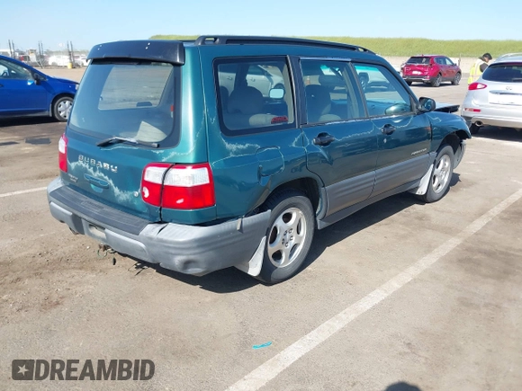 2001 Subaru Forester L with VIN JF1SF63561G719978, listed as a IAAI auction lot 41993814 with 208,781 mi miles. Bid and sale history available at carsss.com. Image 4.