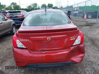 2017 Nissan Versa S Plus с VIN 3N1CN7AP5HL892606, выставлен на аукционе IAAI как лот 42522500 с пробегом 128 389 миль миль и . История ставок и продаж доступна на DreamBid. Изображение 16.