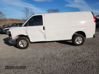 2021 GMC Savana Cargo Van with VIN 1GTW7AFP3M1270954, listed as a Copart auction lot 81899314 with 29,640 mi miles and Salvage Title. Bid and sale history available at carsss.com. Image 11.