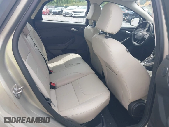 2015 Ford Focus Titanium с VIN 1FADP3N2XFL367753, выставлен на аукционе IAAI как лот 42695722 с пробегом 26 565 миль миль и . История ставок и продаж доступна на DreamBid. Изображение 8.