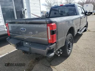 2023 Ford F-350 XL z VIN 1FT8W3BM3PED80838, wystawiony jako Copart lot #48908185 z przebiegiem 54 202 mil mil oraz Czysty tytuł • Clean title. Historia ofert i sprzedaży dostępna na DreamBid. Obrazek 3.