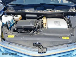 2005 Toyota Prius with VIN JTDKB20U157045805, listed as a IAAI auction lot 41993739 with 82,762 mi miles. Bid and sale history available at carsss.com. Image 10.