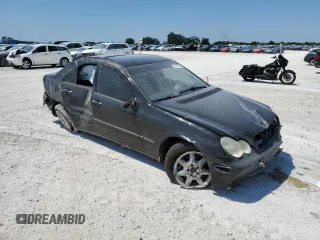 2002 Mercedes-Benz C 230/260/280/320 z VIN WDBRF61J32F222367, wystawiony jako Copart lot #59772325 z przebiegiem Nie podano mil oraz Szkoda całkowita • Salvage title. Historia ofert i sprzedaży dostępna na DreamBid. Obrazek 4.