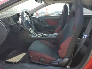 2005 Toyota Celica GT z VIN JTDDR32TX50181390, wystawiony jako Copart lot #58587815 z przebiegiem 235 807 mil mil oraz Tytuł czysty. Historia ofert i sprzedaży dostępna na DreamBid. Obrazek 7.