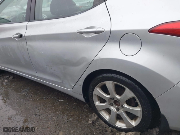 2012 Hyundai Elantra GLS with VIN KMHDH4AE6CU448280, listed as a IAAI auction lot 41548514 with 211,089 mi miles. Bid and sale history available at carsss.com. Image 17.