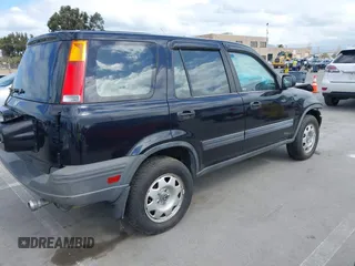 2000 Honda CR-V LX with VIN JHLRD1846YS018661, listed as a IAAI auction lot 41900498 with 197,668 mi miles. Bid and sale history available at carsss.com. Image 4.