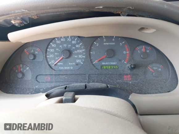2003 Ford Mustang Standard с VIN 1FAFP40423F357011, выставлен на аукционе IAAI как лот 41924559 с пробегом Не указан миль и . История ставок и продаж доступна на DreamBid. Изображение 7.