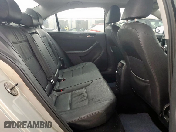 2011 Volkswagen Jetta SE with VIN 3VWDZ7AJ6BM366081, listed as a Copart auction lot 60572485 with 156,119 mi miles and Clean title. Bid and sale history available at DreamBid. Image 10.