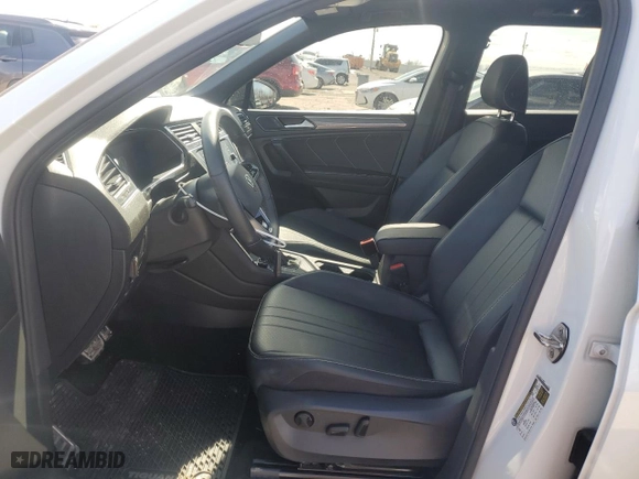 2023 Volkswagen Tiguan SE R-Line Black with VIN 3VVCB7AX1PM017460, listed as a Copart auction lot 47497475 with 35,099 mi miles and Salvage Title. Bid and sale history available at carsss.com. Image 7.