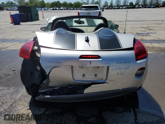 2007 Pontiac Solstice z VIN 1G2MB35B87Y131331, wystawiony jako Copart lot #53976805 z przebiegiem 183 659 mil mil oraz Szkoda całkowita • Salvage title. Historia ofert i sprzedaży dostępna na DreamBid. Obrazek 6.