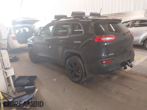2016 Jeep Cherokee Latitude with VIN 1C4PJMCB2GW197454, listed as a IAAI auction lot 42289019 with 101,895 mi miles and . Bid and sale history available at DreamBid. Image 3.