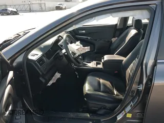 2015 Toyota Camry XLE with VIN 4T1BF1FK0FU952421, listed as a IAAI auction lot 41714622 with 125,553 mi miles and . Bid and sale history available at DreamBid. Image 5.