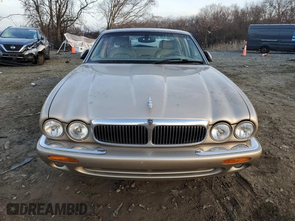 2002 Jaguar XJ 8 with VIN SAJDA14C82LF48116, listed as a Copart auction lot 86444224 with Not provided miles and Salvage title. Bid and sale history available at DreamBid. Image 5.