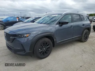 2025 Mazda CX-50 S Preferred z VIN 7MMVABBM4SN338456, wystawiony jako Copart lot #54014995 z przebiegiem 5 695 mil mil oraz Szkoda całkowita • Salvage title. Historia ofert i sprzedaży dostępna na DreamBid. Obrazek 1.