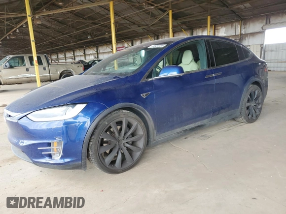 2016 Tesla Model X 70D z VIN 5YJXCAE20GF002753, wystawiony jako Copart lot #50954795 z przebiegiem 77 256 mil mil oraz Szkody całkowita. Historia ofert i sprzedaży dostępna na DreamBid. Obrazek 1.