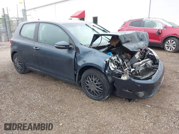 2011 Volkswagen Golf TDI z VIN WVWBM7AJ9BW255338, wystawiony jako IAAI lot #42179064 z przebiegiem 113 489 mil mil oraz . Historia ofert i sprzedaży dostępna na DreamBid. Obrazek 1.