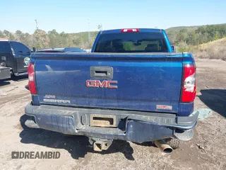 2016 GMC Sierra 2500HD SLT z VIN 1GT12TEG6GF277183, wystawiony jako IAAI lot #41882240 z przebiegiem 274 949 mil mil oraz . Historia ofert i sprzedaży dostępna na DreamBid. Obrazek 16.