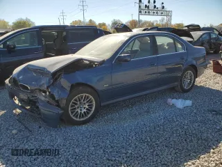 2002 BMW 5 Series 530iA with VIN WBADT63482CH86089, listed as a Copart auction lot 77243944 with 116,240 mi miles and Salvage Title. Bid and sale history available at carsss.com. Image 1.