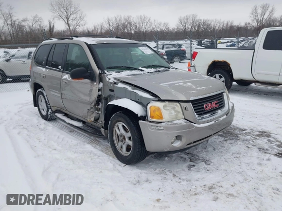 2002 GMC Envoy SLT with VIN 1GKDT13S022333743, listed as a IAAI auction lot 41562458 with 193,087 mi miles. Bid and sale history available at carsss.com. Image 1.