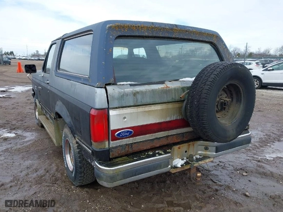 1987 Ford Bronco XL with VIN 1FMEU15N4HLA38776, listed as a IAAI auction lot 41767617 with NaN miles. Bid and sale history available at carsss.com. Image 3.