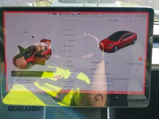 2018 Tesla Model 3 Long Range Battery z VIN 5YJ3E1EA3JF047287, wystawiony jako IAAI lot #42099771 z przebiegiem 120 470 mil mil oraz . Historia ofert i sprzedaży dostępna na DreamBid. Obrazek 17.