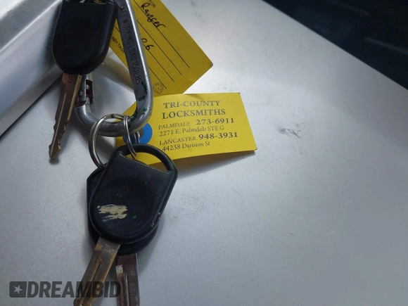 2006 Ford Ranger XL z VIN 1FTYR10U76PA41520, wystawiony jako IAAI lot #41902021 z przebiegiem 129 929 mil mil oraz . Historia ofert i sprzedaży dostępna na DreamBid. Obrazek 11.