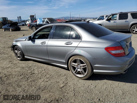 2011 Mercedes-Benz C 350 Sport z VIN WDDGF5GB0BR137395, wystawiony jako Copart lot #75767944 z przebiegiem 158 087 mil mil oraz Szkoda całkowita • Salvage title. Historia ofert i sprzedaży dostępna na DreamBid. Obrazek 2.