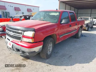 2006 Chevrolet Silverado 1500 LT1 with VIN 2GCEK13T661193182, listed as a IAAI auction lot 41516360 with 193,011 mi miles. Bid and sale history available at carsss.com. Image 2.