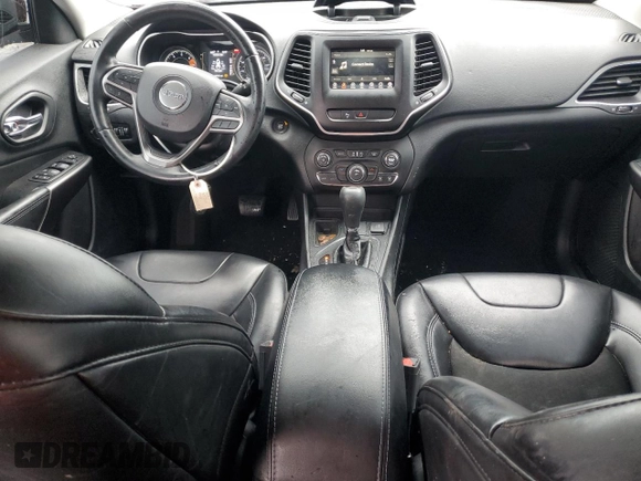2019 Jeep Cherokee Latitude Plus z VIN 1C4PJLLB9KD454527, wystawiony jako Copart lot #50931235 z przebiegiem 108 543 mil mil oraz Szkoda całkowita • Salvage title. Historia ofert i sprzedaży dostępna na DreamBid. Obrazek 8.