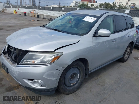 2015 Nissan Pathfinder S with VIN 5N1AR2MN2FC643352, listed as a IAAI auction lot 42065631 with 82,725 mi miles. Bid and sale history available at carsss.com. Image 2.