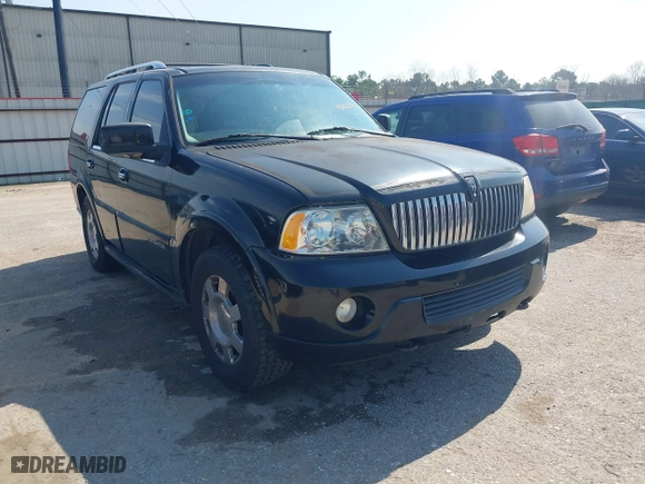 2005 Lincoln Navigator Luxury with VIN 5LMFU27535LJ22782, listed as a IAAI auction lot 41682533 with 244,287 mi miles. Bid and sale history available at carsss.com. Image 1.
