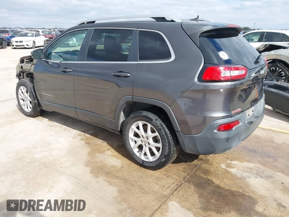 2016 Jeep Cherokee Latitude with VIN 1C4PJLCS2GW190322, listed as a IAAI auction lot 41290901 with 118,513 mi miles. Bid and sale history available at carsss.com. Image 3.