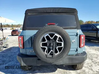 2022 Ford Bronco with VIN 1FMDE5DH7NLB59776, listed as a Copart auction lot 84913034 with 35,035 mi miles and Salvage Title. Bid and sale history available at DreamBid. Image 6.